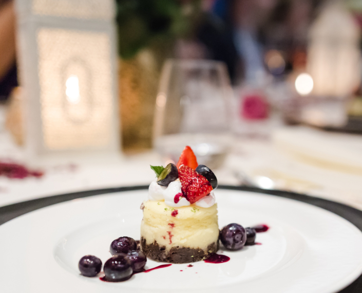 NEW YORK CHEESECAKE MIT MESTEMACHER WESTFÄLISCHEM PUMPERNICKEL