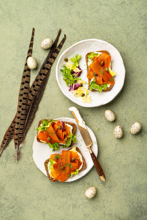 High Protein Toastbrötchen -fein- mit Karotten im Räucherlachsstyle