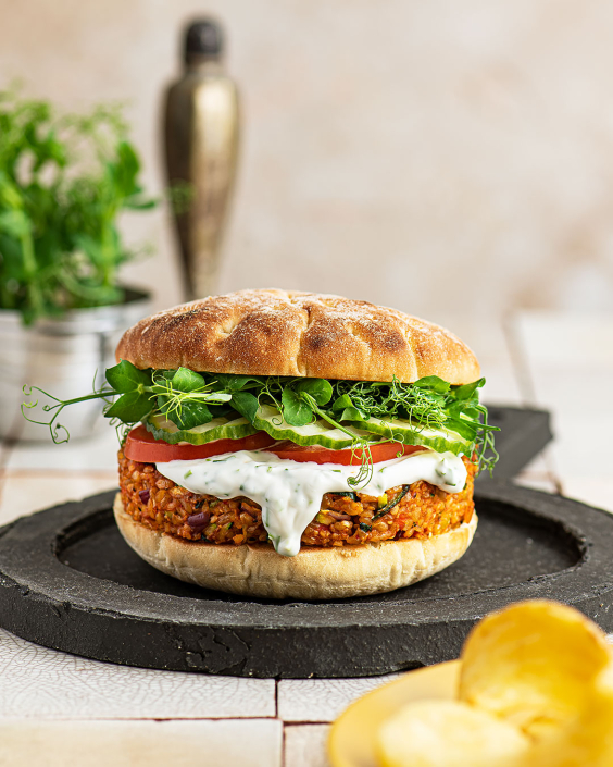 Zucchini-Paprika-Bulgur-Burger